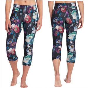 CALIA by Carrie Underwood Floral Printed Essential Seamless Cropped Legg…